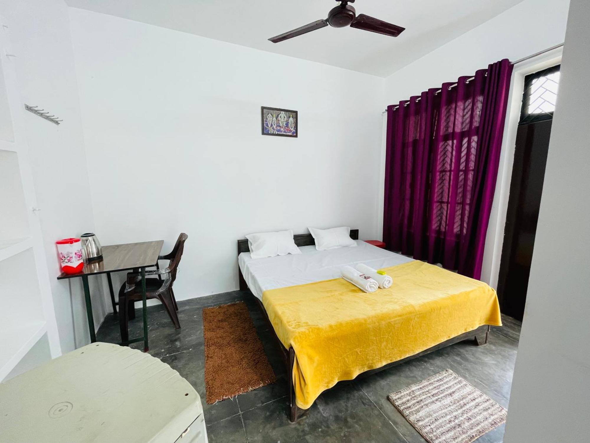 Shree Balaji Homestay Ayodhya Zewnętrze zdjęcie